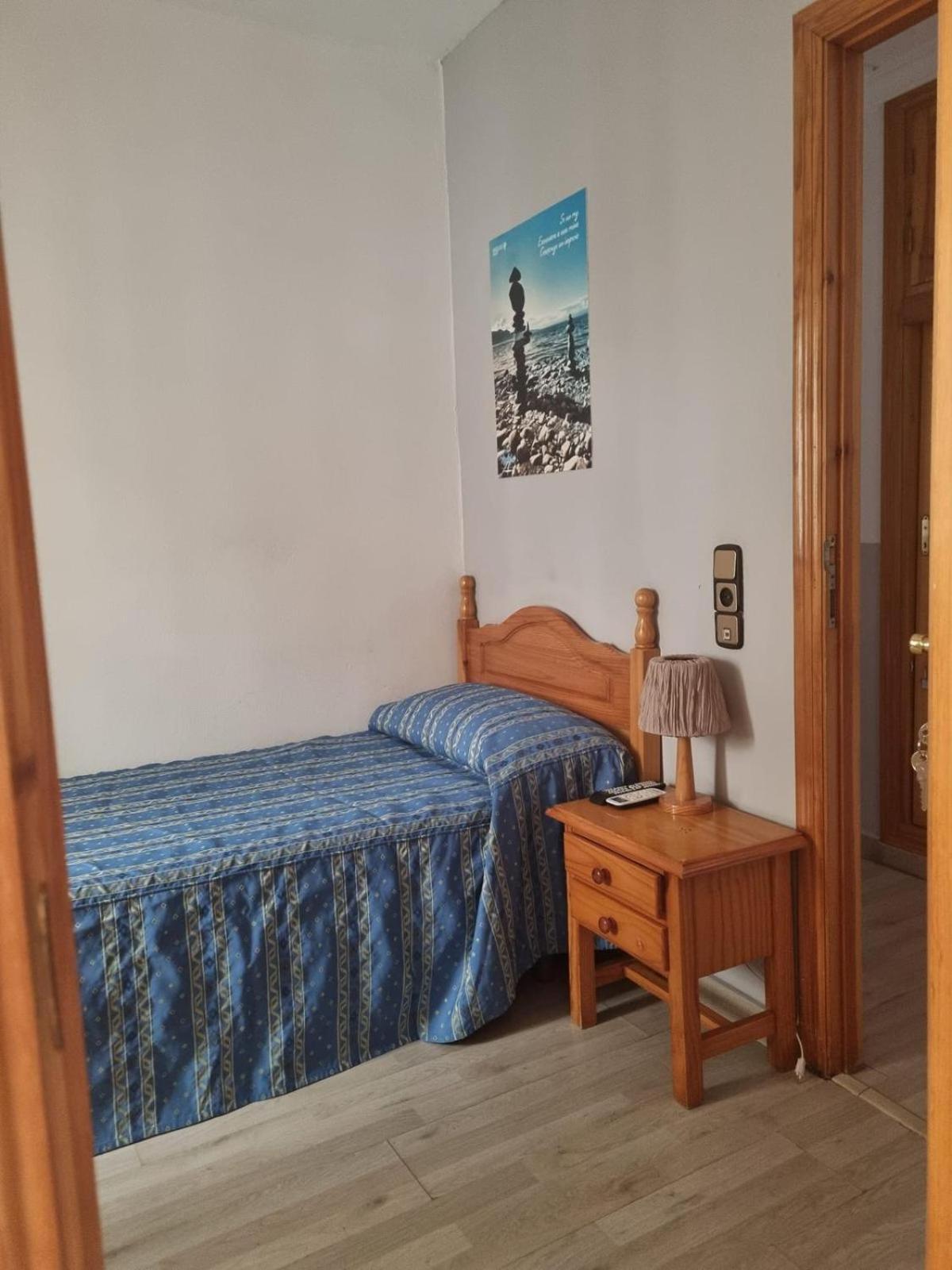 Hostal Calaverde Вильярикос Экстерьер фото